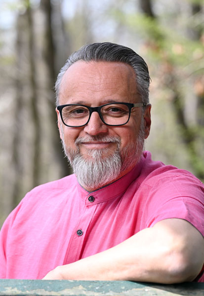 Uwe Schmitz | Freier Trauredner, Trauerredner und Redner auf Kinderwillkommensfesten und Jubiläumshochzeiten in Bonn, Köln und NRW