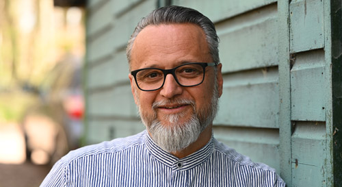Uwe Schmitz | Freier Trauredner, Trauerredner und Redner auf Kinderwillkommensfesten und Jubiläumshochzeiten in Bonn, Köln und NRW